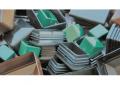 Užmaunami ir įkalami kamšteliai metaliniams stulpams