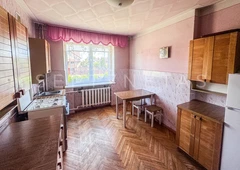 Erdvus namas Kretingoje: 375 m², sklypas ir garažas||2 šeimoms tinkamas namas prie parko – Kretingoje!